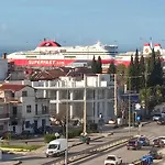 θέα θάλασσα & ηλιοβασίλεμα